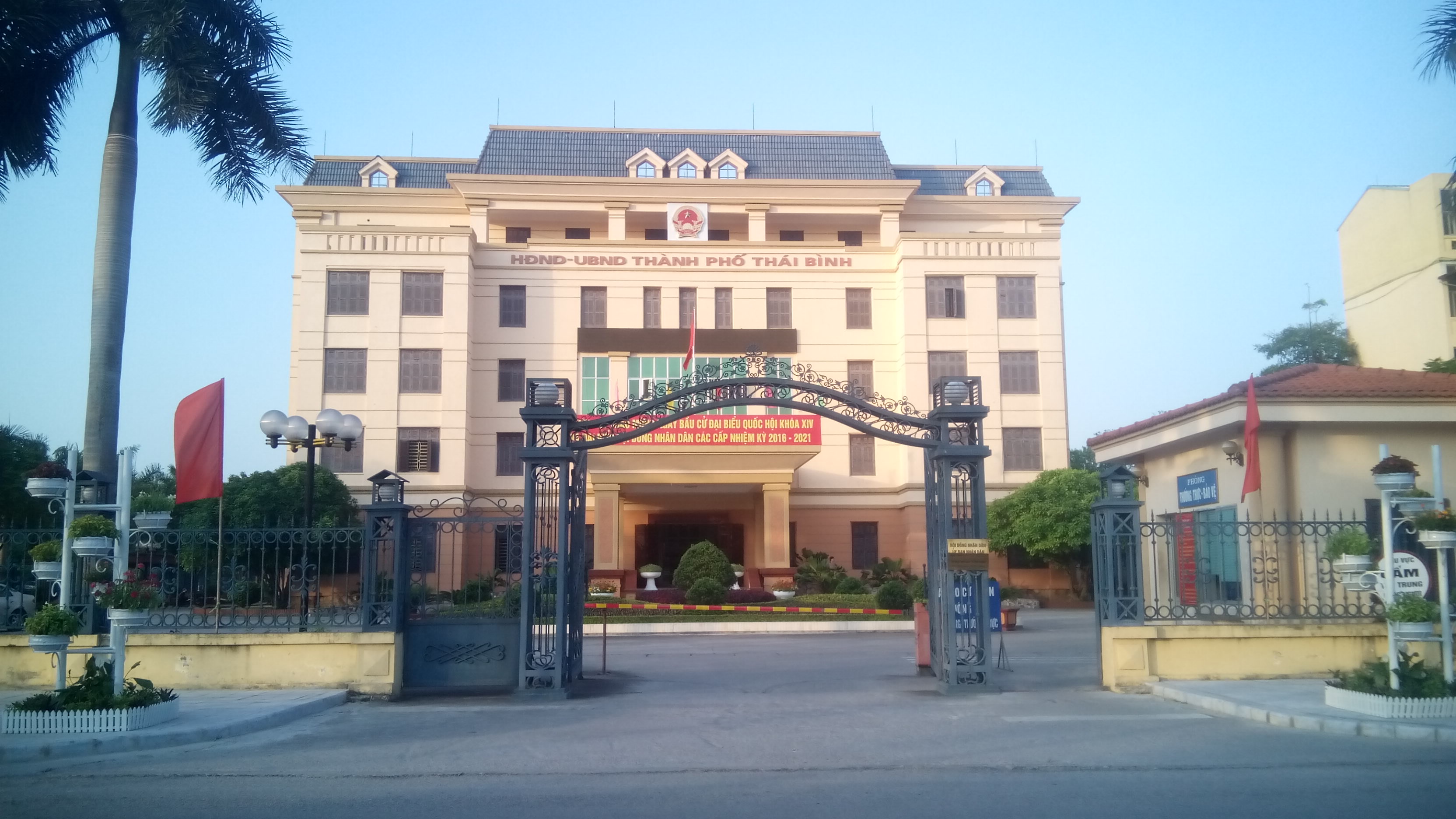 Lật kèo phá hỏng kì thi viên chức