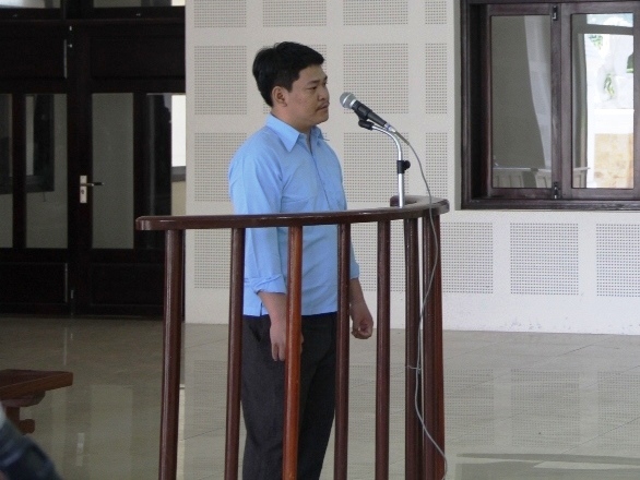 Ngụy trang 1kg ma túy trong mắm tôm