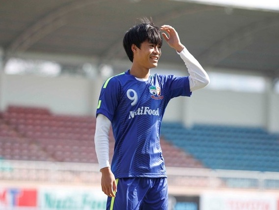 Ngôi sao HA Gia Lai xuất ngoại vẫn chỉ để du học