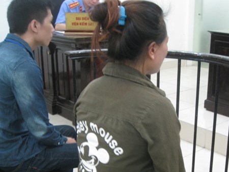 Nữ sinh 9X vừa bán dâm, vừa dẫn dắt bạn vào nghề