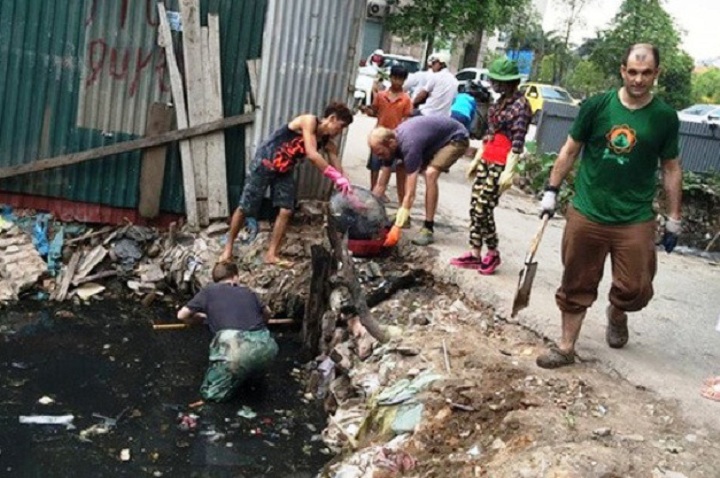 Quanh chuyện dọn rác