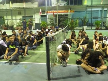 Đột kích vũ trường ở TP HCM, thu nhiều ma túy và thuốc lắc