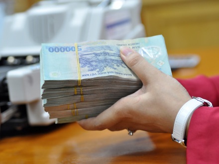 Lãi suất huy động đồng loạt giảm