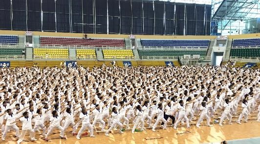 Xác lập kỷ lục đồng diễn dưỡng sinh tại Việt Nam