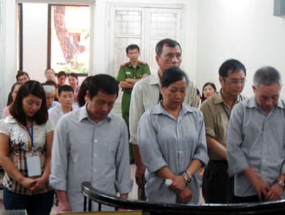 Buôn bán hóa đơn trái phép thu lợi hơn 38 tỷ đồng