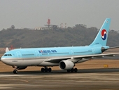 Khách Hàn Quốc bị phạt do hút thuốc trên máy bay hạ cánh ở Nội Bài