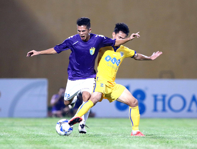 Cầu thủ Việt và những bài học từ Euro