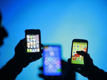 Những biến chứng bệnh tật khi nghiện smartphone