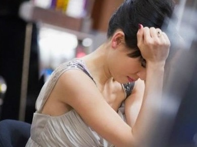 Vượt rào với tình cũ, tôi nhận ngay đơn ly hôn từ vợ