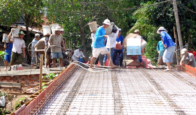 Những chiếc cầu nghĩa tình