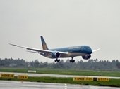 Truy nguyên nhân máy bay Boeing 787 gặp sự cố tại Nội Bài