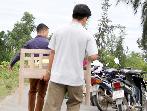 Nữ giám thị bị sát hại trên taxi, vứt xác xuống sông