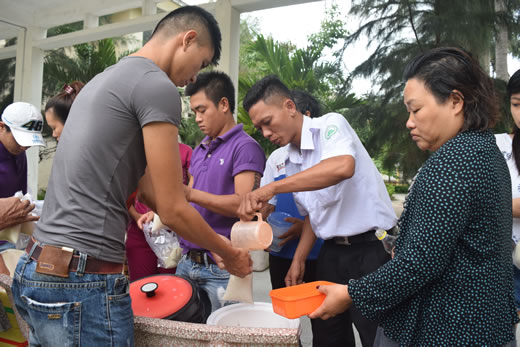 Đứng dậy từ nơi vấp ngã