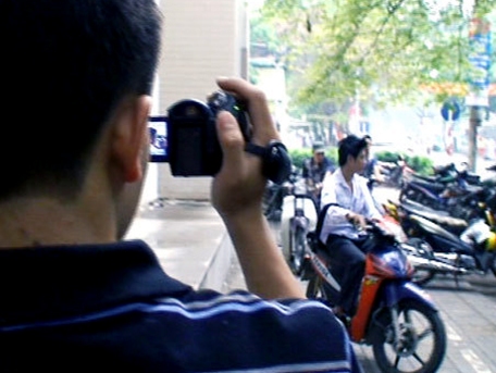 Từ 1 8 truy xe vi phạm giao thông từ clip lên án của người dân