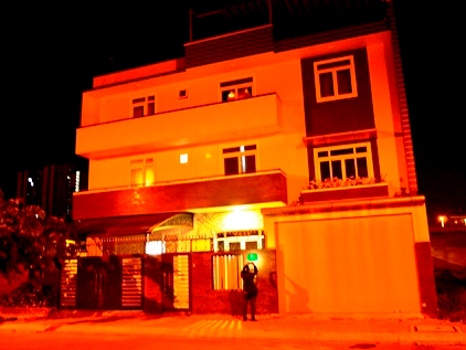 Biệt thự Kim Tử Long bị phá két sắt, mất 1 tỷ đồng