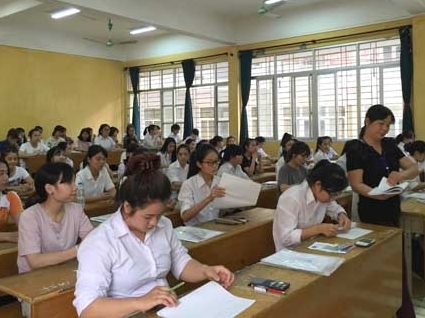 Đẩy nhanh tiến độ chấm thi