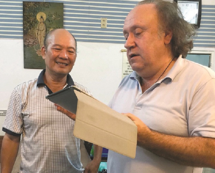 Ồn ào triển lãm tranh thật - giả