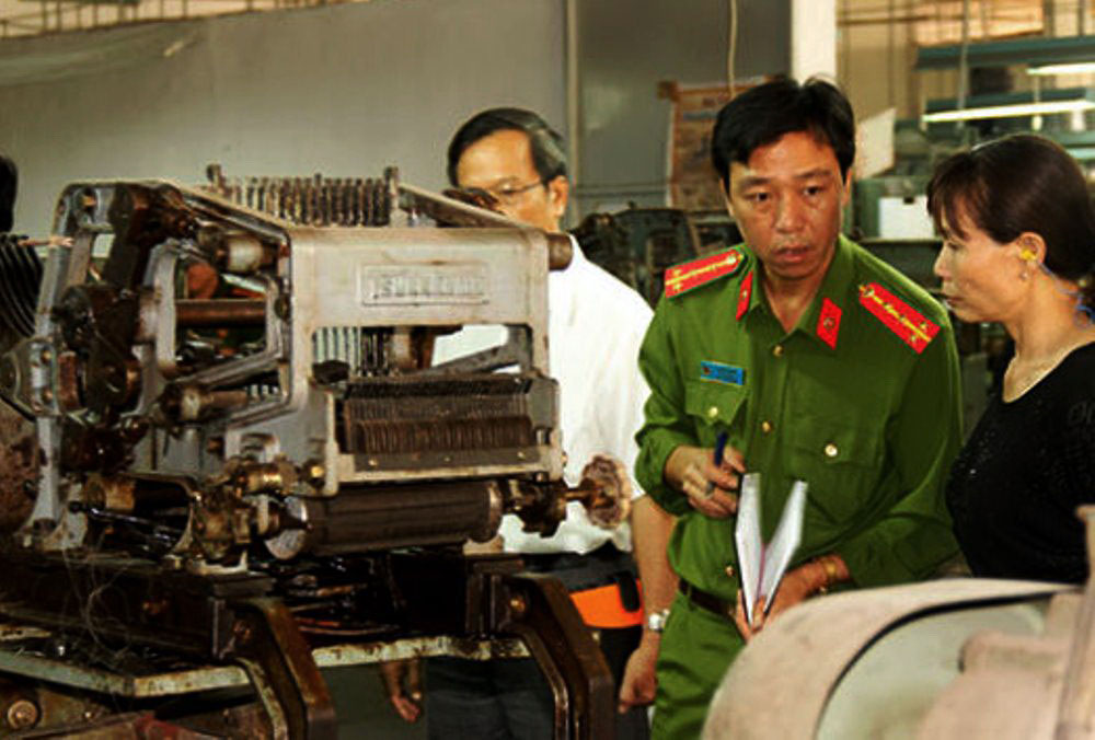 Bắt quả tang Công ty cổ phần Tơ lụa Bảo Lộc xả thải ra môi trường