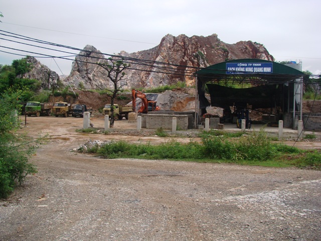 Đơn vị sản xuất gạch nằm trong phạm vị Mở đá Núi Voi được cho là vi phạm