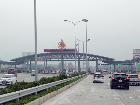 BOT - Làm đường một nơi, thu phí một nẻo