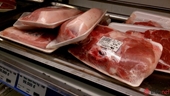 TP HCM Người dân có thể kiểm tra nguồn gốc thịt heo ngoài chợ bằng smartphone