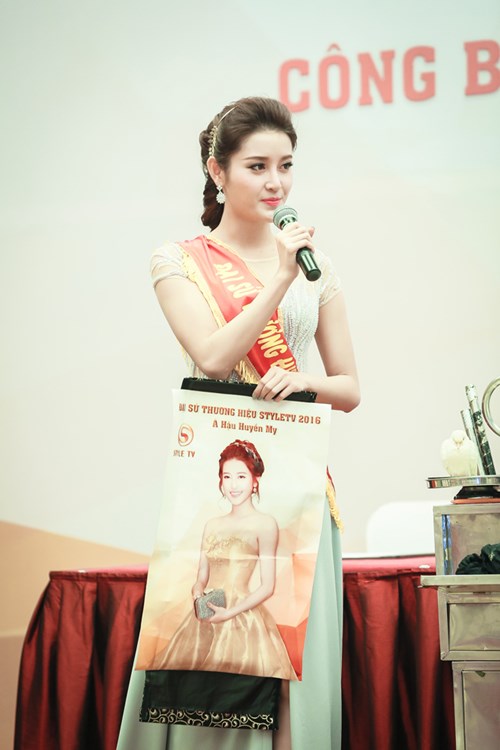 Huyền My thay Kỳ Duyên làm đại sứ hình ảnh Style TV