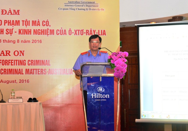 Đồng chí Trần Công Phàn, Phó Viện trưởng VKSNDTC phát biểu tại buổi Tọa đàm 