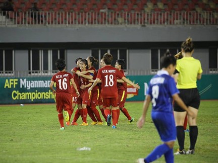 Thua oan uổng trên chấm 11m, ĐT nữ Việt Nam được thưởng nóng 1 tỷ