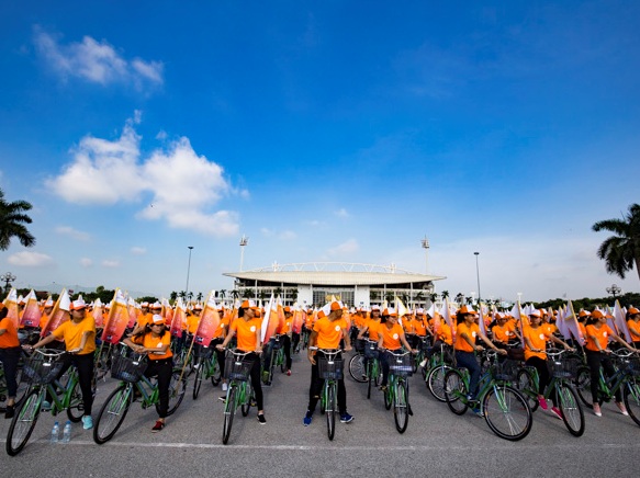 Hà Nội Gần 1 000 người xuống đường đạp xe Vì nạn nhân da cam