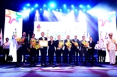 FrieslandCampina Việt Nam vinh dự đón nhận huân chương lao động hạng nhất