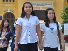 Khi cổng đại học mở toang