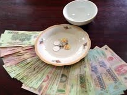 Nam Định 2 cán bộ huyện bị bắt tại sới bạc