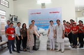 LOTTE Mart thăm và tặng gần 9,000kg gạo cho các cơ sở từ thiện tỉnh Khánh Hòa