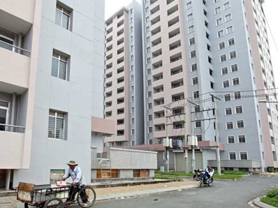 Nghịch lý giá nhà đắt gấp 25 lần thu nhập người Việt