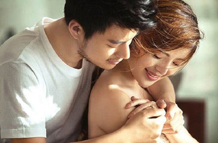 Vợ vào khách sạn duyệt trai trẻ để tuyển nhân viên