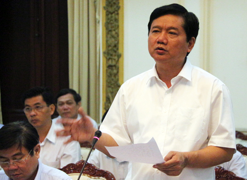  Bí thư Thành ủy TP HCM Đinh La Thăng phát biểu tại hội nghị. Ảnh: Thiên Ngôn