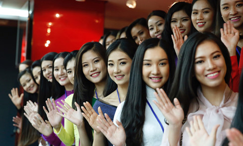 Mục đích ban đầu của Hoa hậu Việt Nam là tạo ra một sân chơi cho các thiếu nữ phô diễn tài năng - sắc đẹp và định hướng thẩm mỹ. Ảnh minh hoạ.