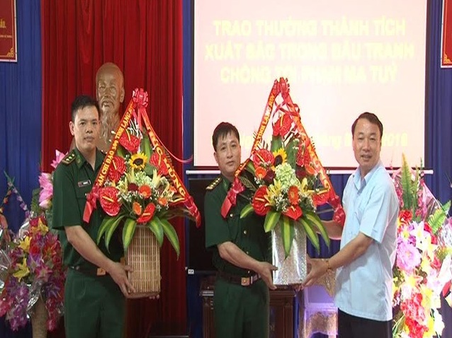 Biên phòng tỉnh Lạng Sơn bắt giữ 43 kg ma túy đá và 15 bánh heroin