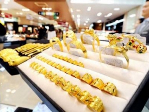 Giá vàng trong nước tiếp tục giảm nhẹ