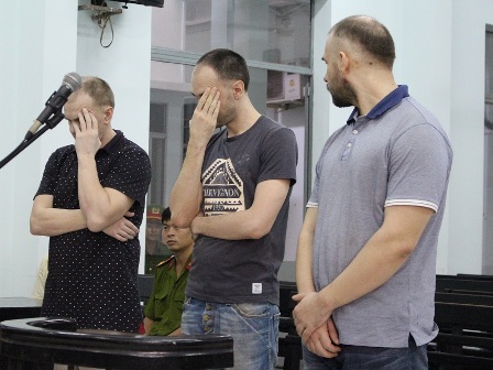 Ngân hàng lớn ở Nha Trang bị đánh cắp tiền bằng thẻ ATM giả