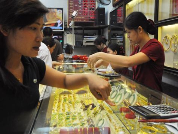 Giá vàng bất ngờ tăng mạnh