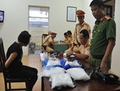 Xế hộp chở 5kg ma túy đá bị chặn ở cửa ngõ Hà Nội