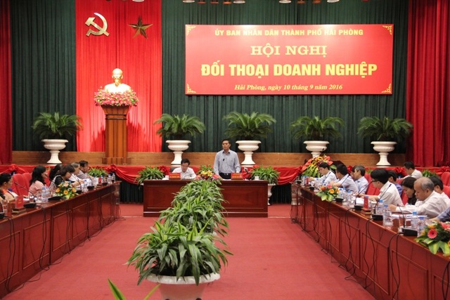 Ông Nguyễn Văn Tùng – Chủ tịch UBND TP Hải Phòng phát biểu tại Hội nghị