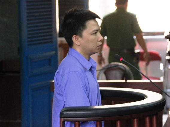 Giết người vì… vợ bị quản lý xưởng buộc viết kiểm điểm