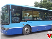 Tuyến xe bus mới mang màu xanh hòa bình tại Hà Nội