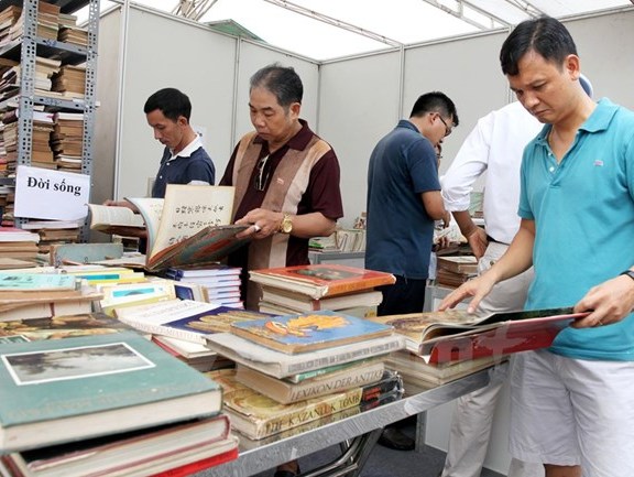 Đi và đọc  Tìm nhà mới cho bạn cũ và đưa về những người bạn mới