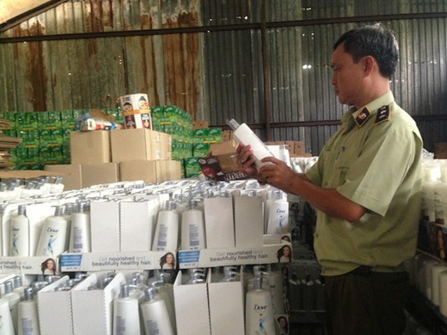 Phát hiện kho mỹ phẩm ngoại cực lớn nhưng không rõ nguồn gốc