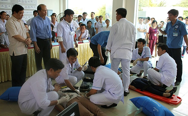 Trực tiếp giám sát chế biến thực phẩm