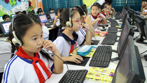 Bộ GD-ĐT không bắt buộc học tiếng Nga, tiếng Trung