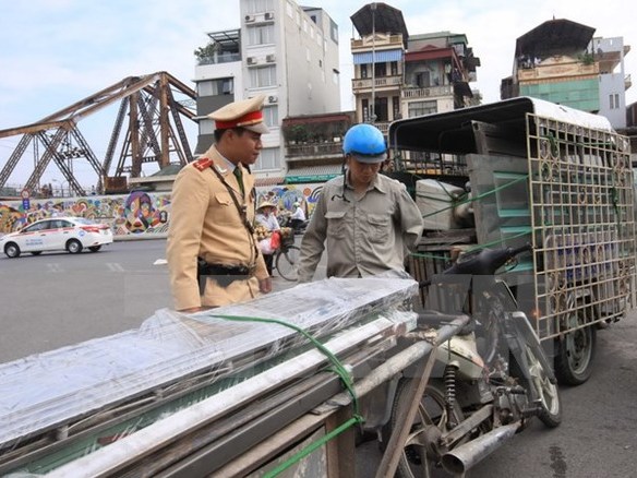 Hà Nội Tăng cường xử lý xe thô sơ chở hàng hóa cồng kềnh